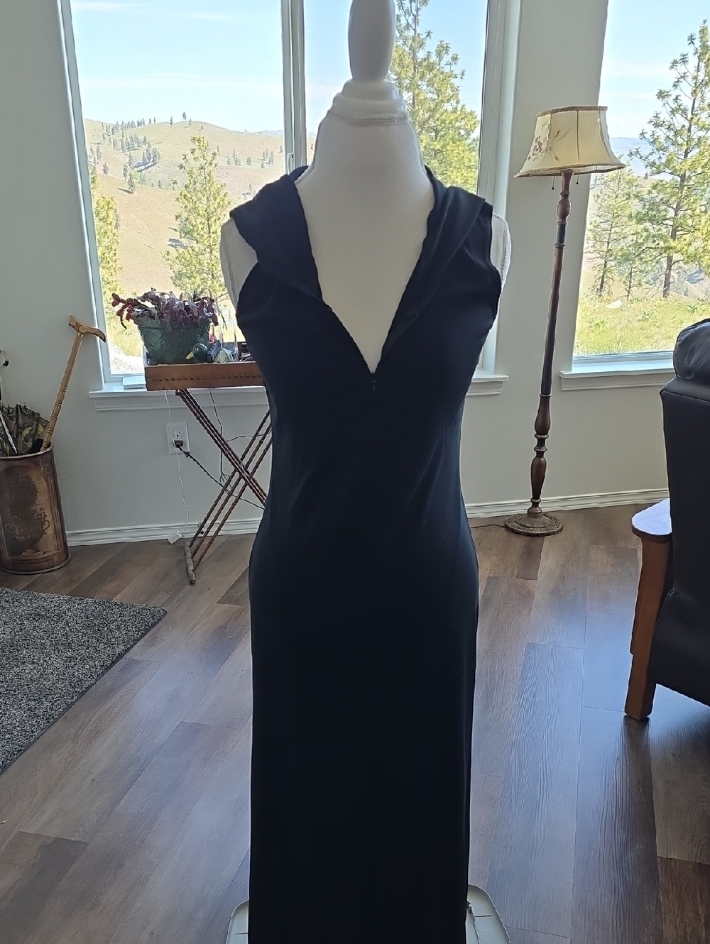 Joseph Ribkoff Black Sleeveless Hooded Maxi Dress With Pockets